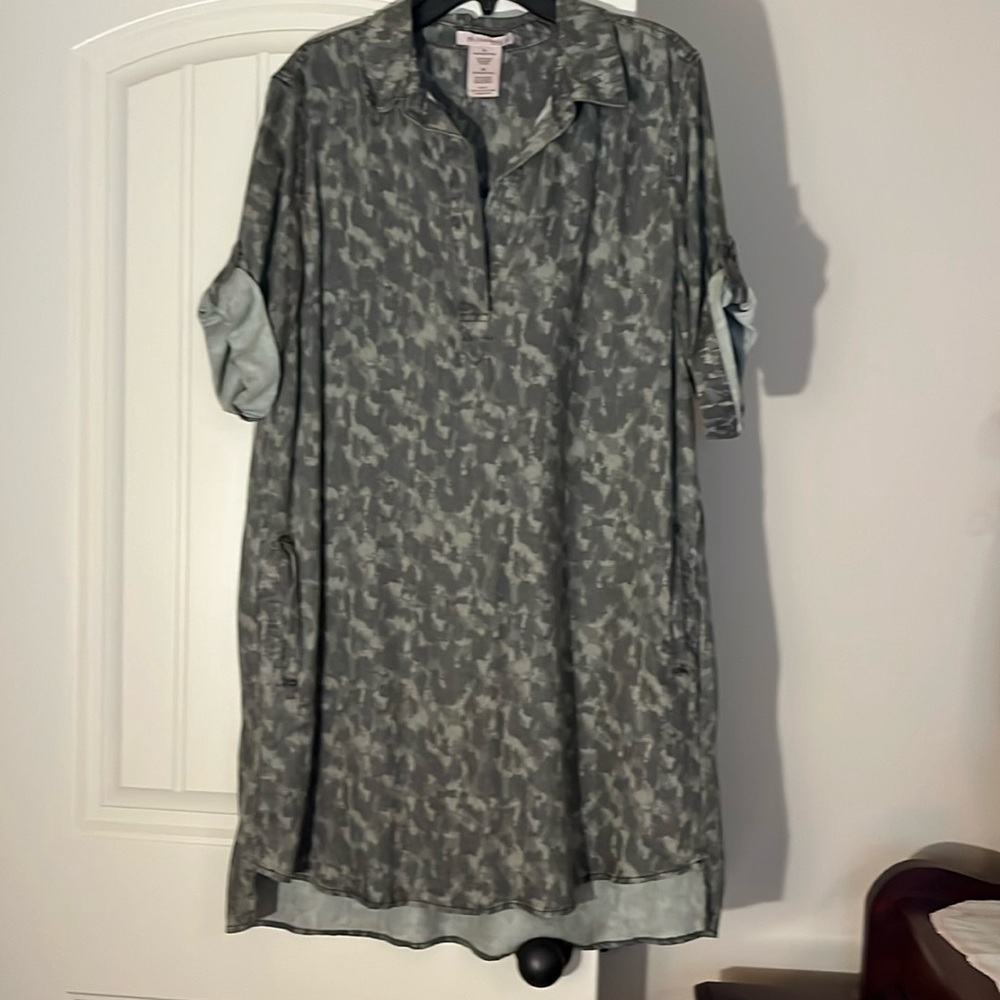 Philosophy dress